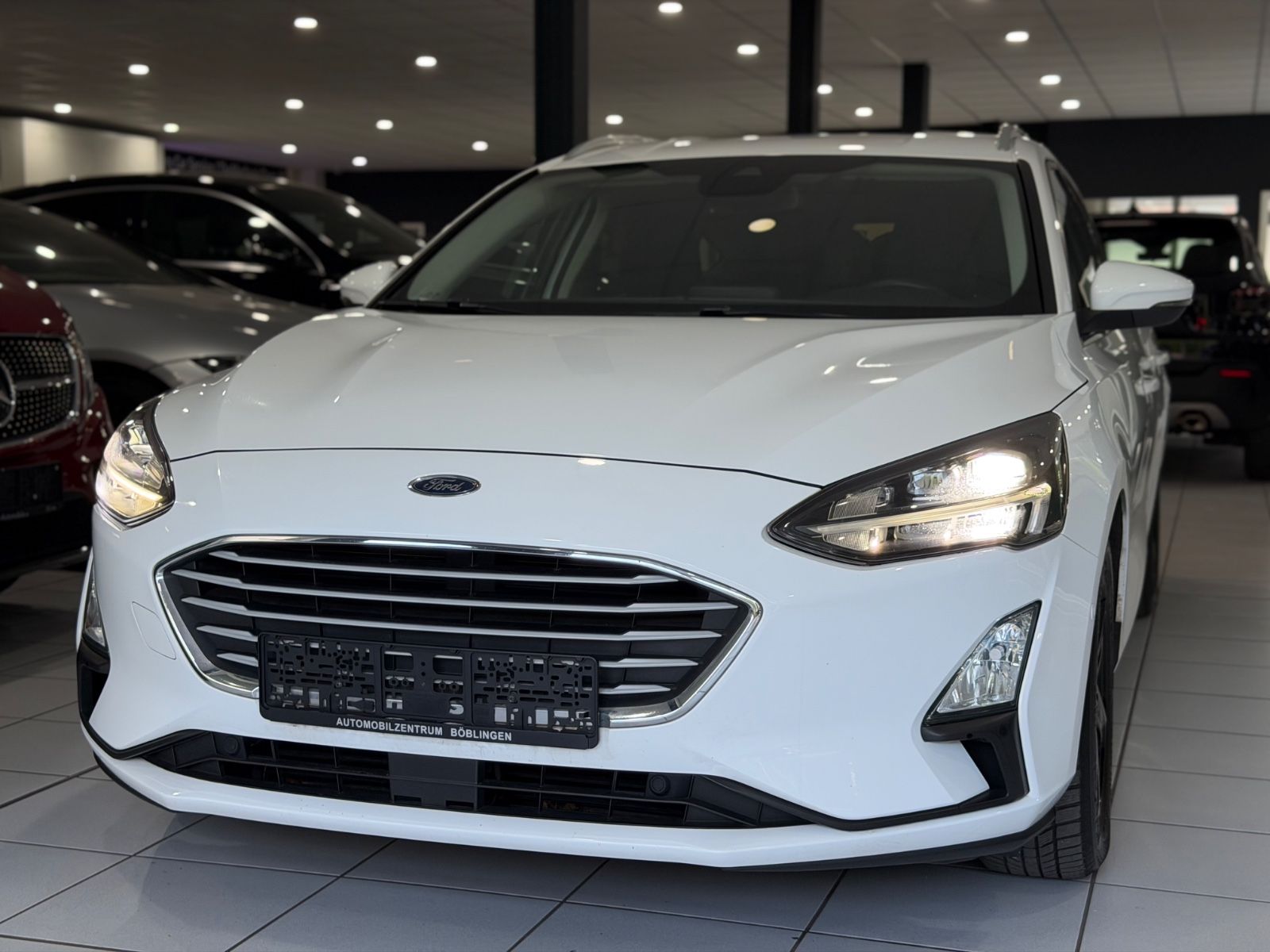 Ford Focus Turnier 2.0 C&C*AUTOMATIK*AHK*KAMERA*ACC*