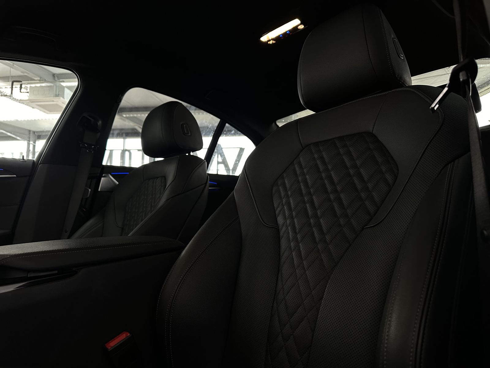 BMW 520 d xDrive M Sport |H-UP |H&K |BUSINESS|LED