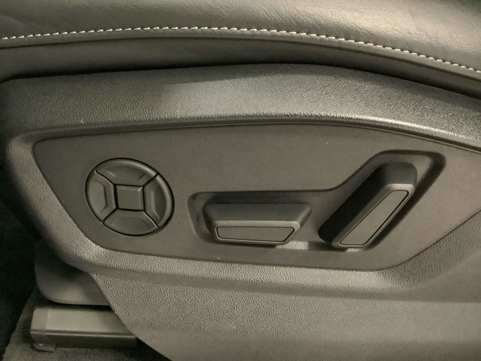 Audi Q7 55 TFSI e quattro tiptronic,AHZV,Luft,Matrix
