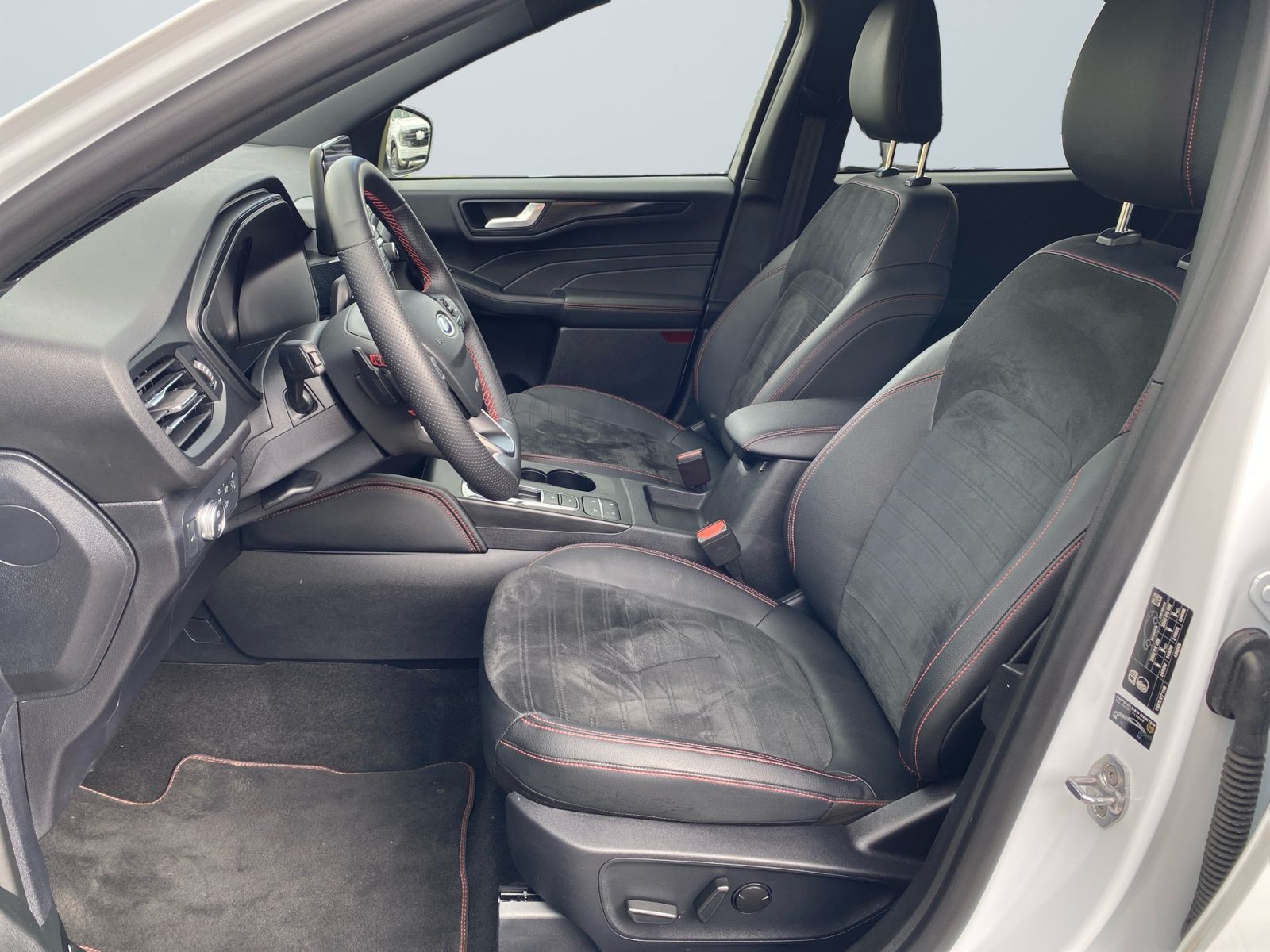 Ford Kuga ST-Line X 2.0 EcoBlue - Samsaru's Car Outlet