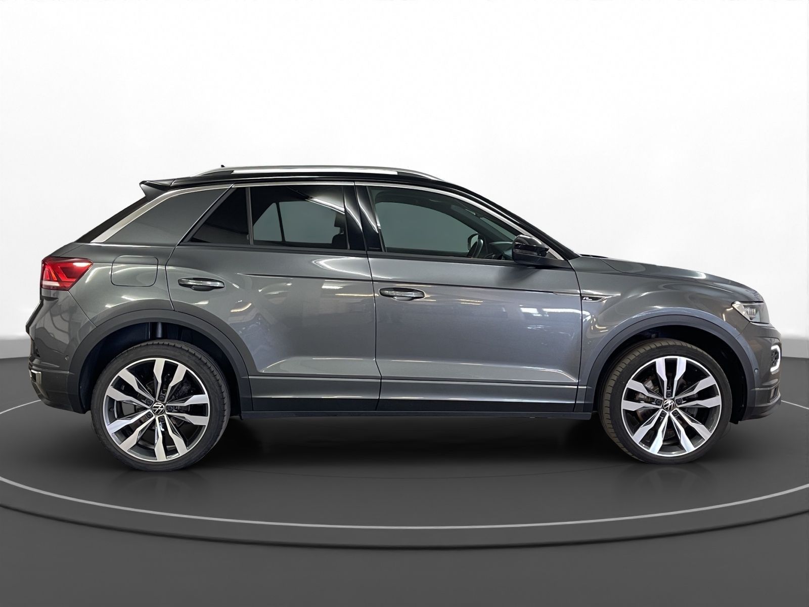 Volkswagen T-Roc 2.0 TDI R-line - Samsaru's Car Outlet