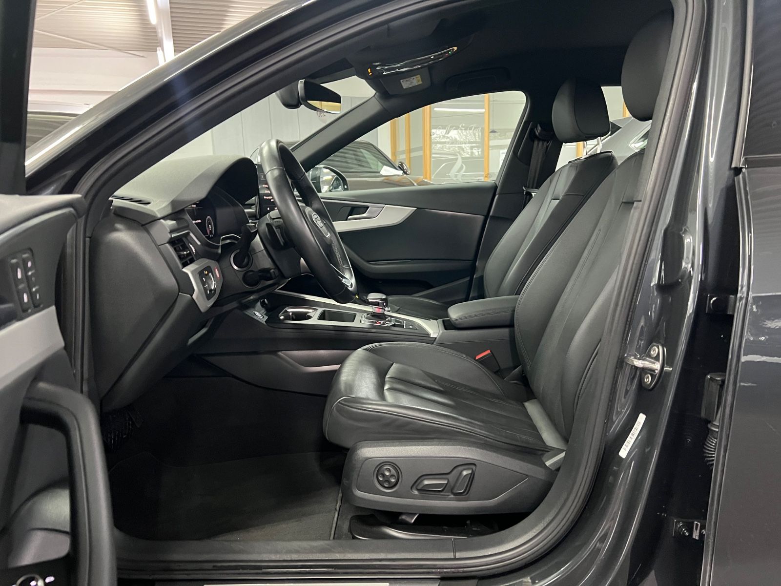Audi A4 Avant 40 TDI quattro advanced VIELE EXTRAS