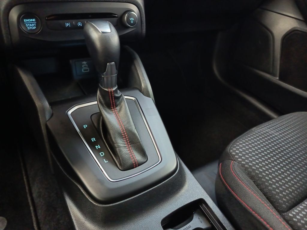 Ford Focus Turnier 1.0 EcoBoost Hybrid Aut. ST-LINE