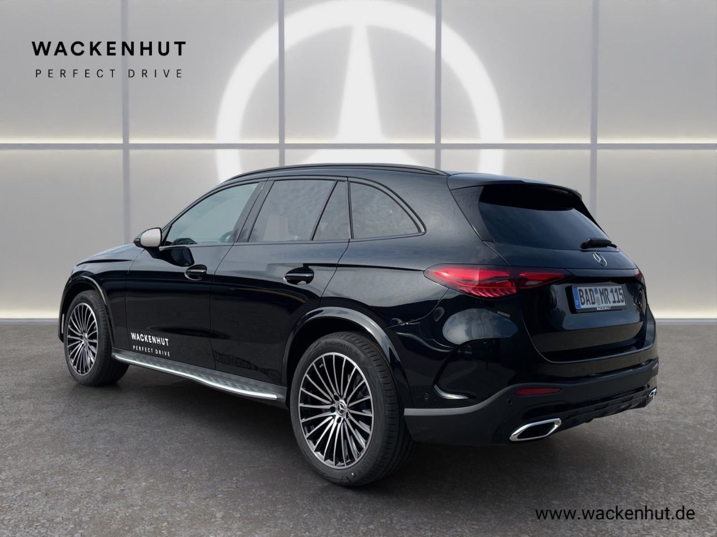 Mercedes-Benz GLC 300 d 4M EDITION AMG NIGHT PANO DISTR AHK BU