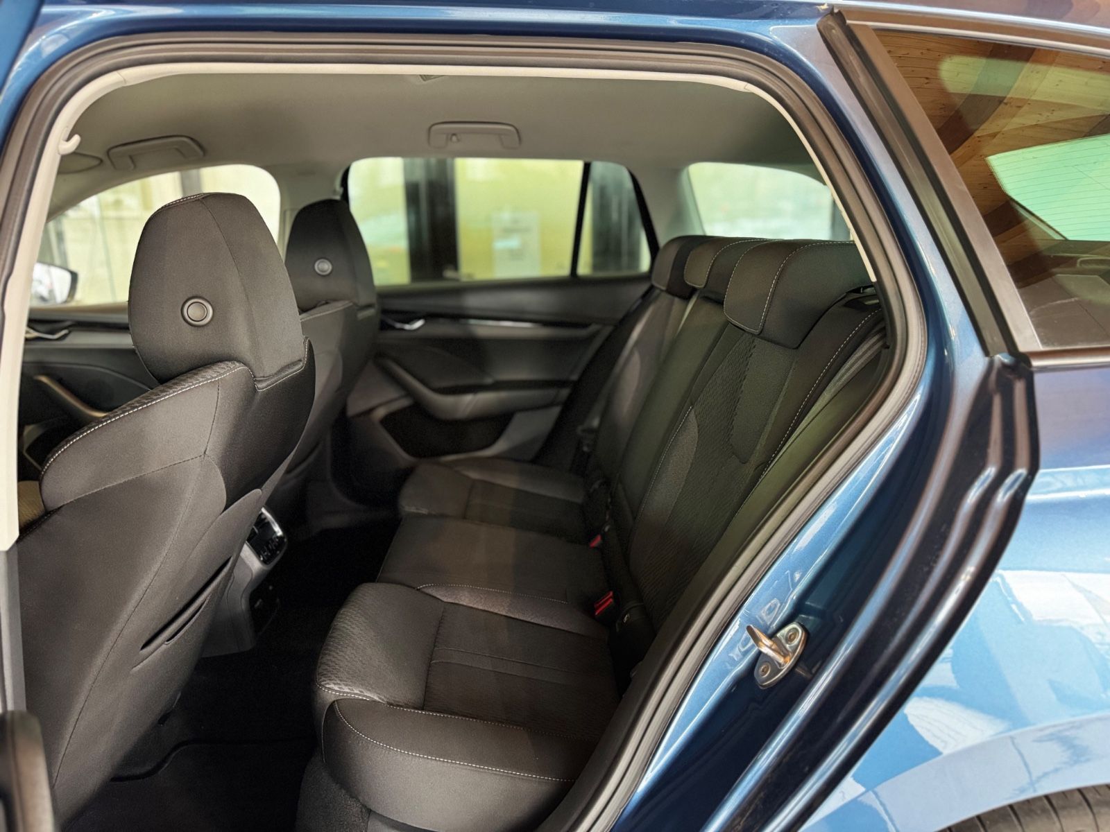 Skoda Octavia Combi Clever - Samsaru's Car Outlet
