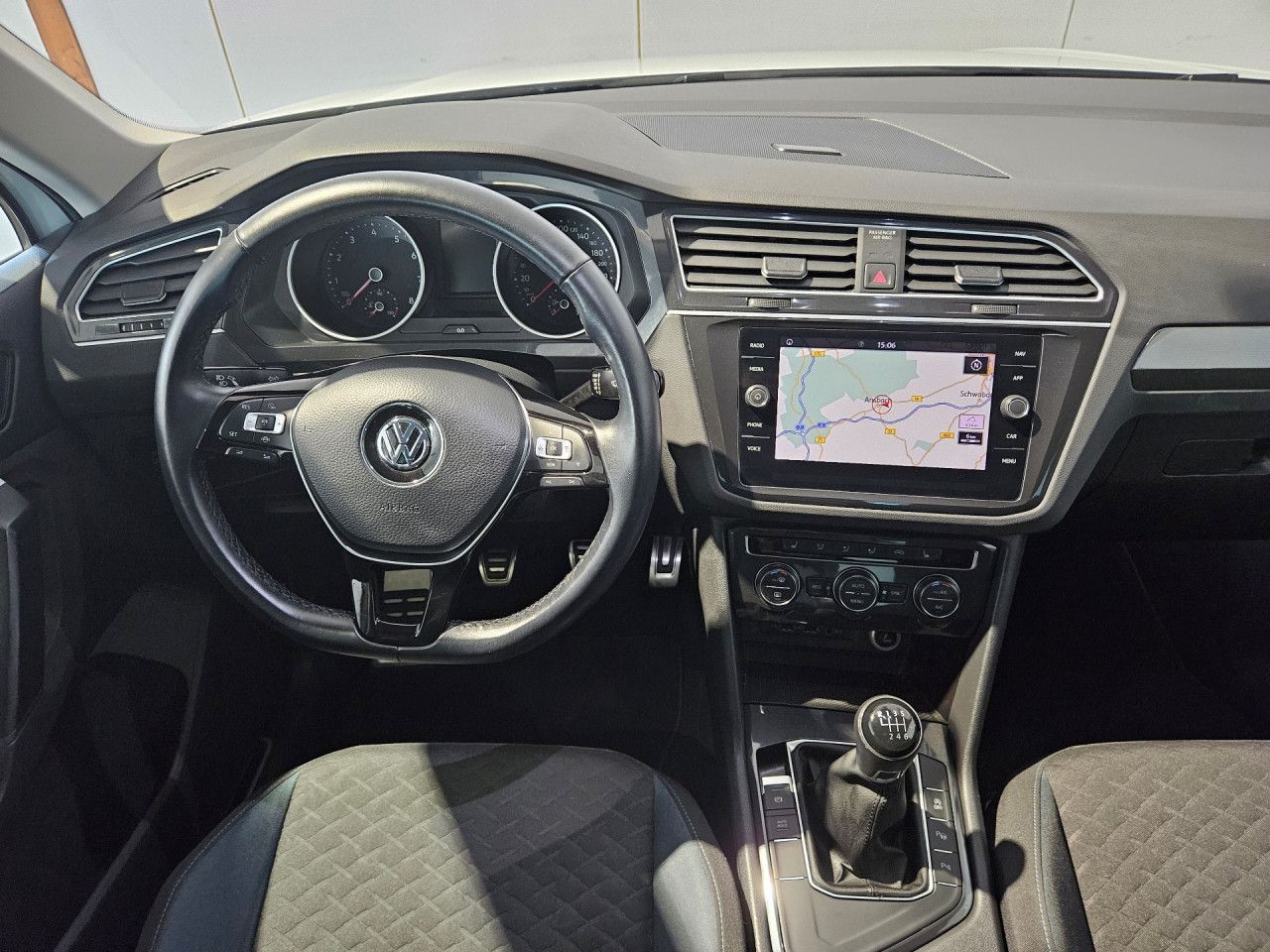 Volkswagen Tiguan 1.5 TSI IQ.DRIVE - Samsaru's Car Outlet