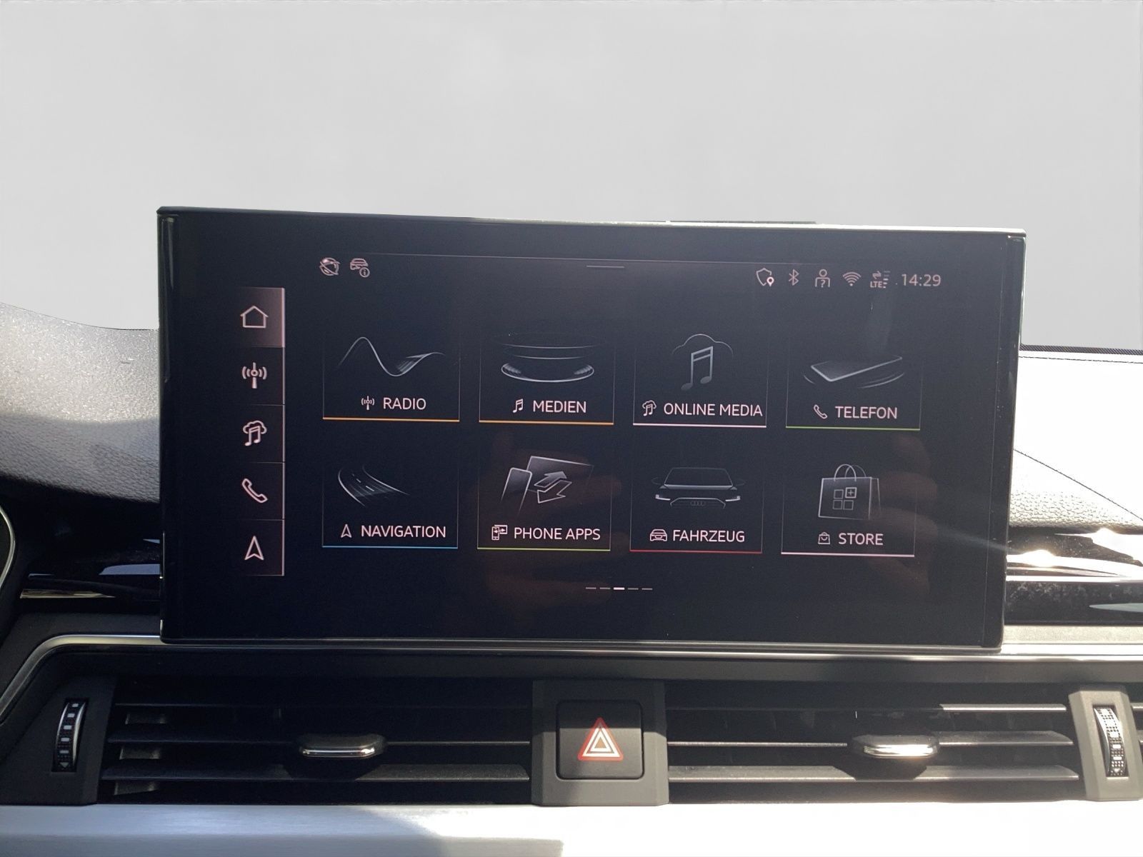 Audi A4 Avant 40 TFSI Q 2x S LINE MATRIX AHK LM19 KAM