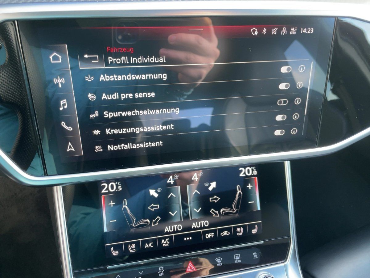 Audi RS 6 Avant 4.0 TFSI MATRIX+AHK+PANO+SHZ+VIRT