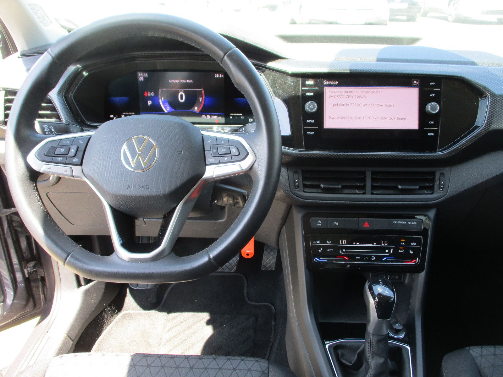 Volkswagen T-Cross Life DSG - Samsaru's Car Outlet