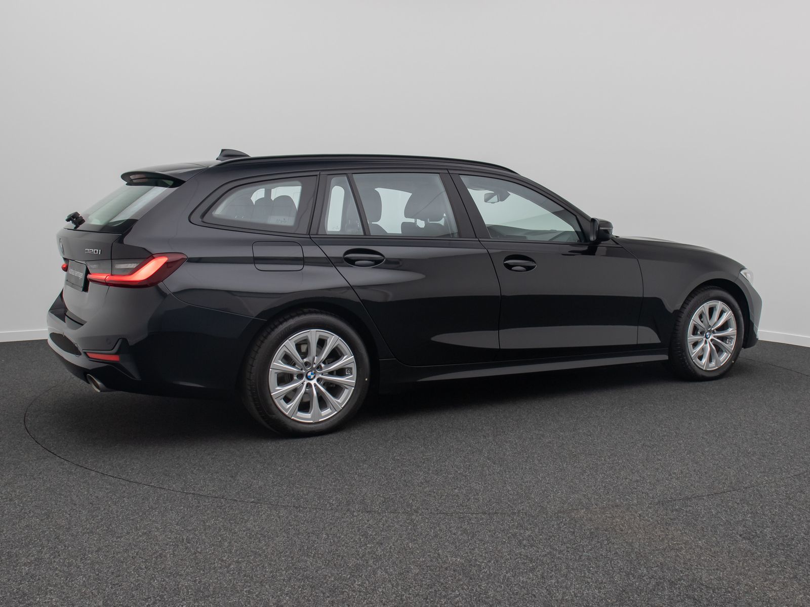 BMW 320i Sport - Samsaru's Car Outlet