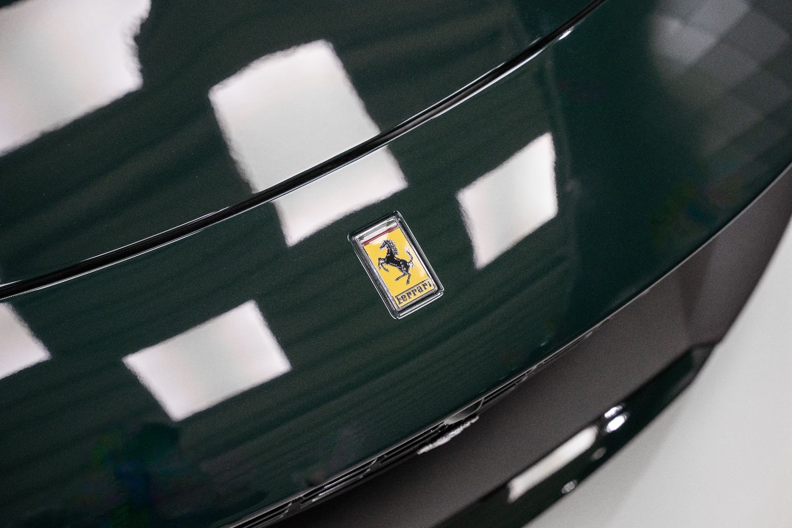 Ferrari Roma Spider - Samsaru's Car Outlet