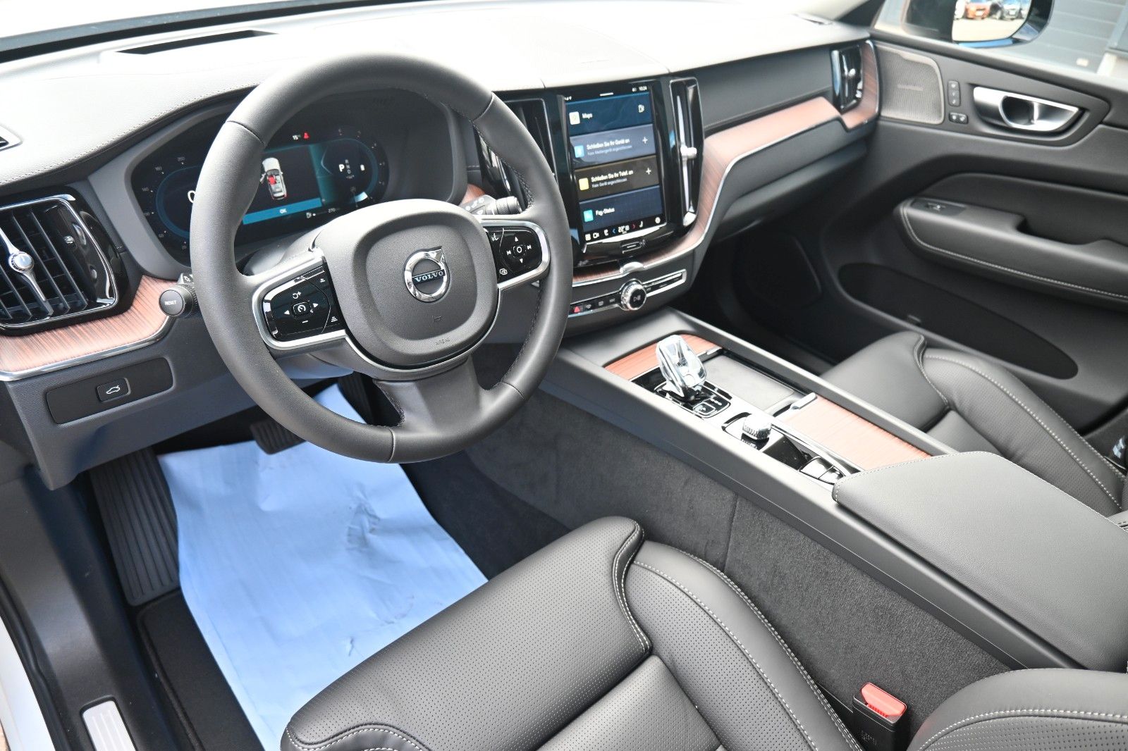 Volvo XC60 B4 D AWD Ultimate Dark*STDHZG*LUFT*360°*ACC