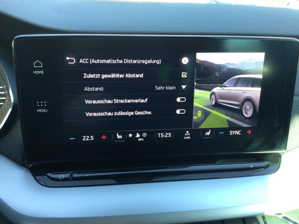 Skoda Octavia Combi 1.5 TSI Sportline - Samsaru's Car Outlet