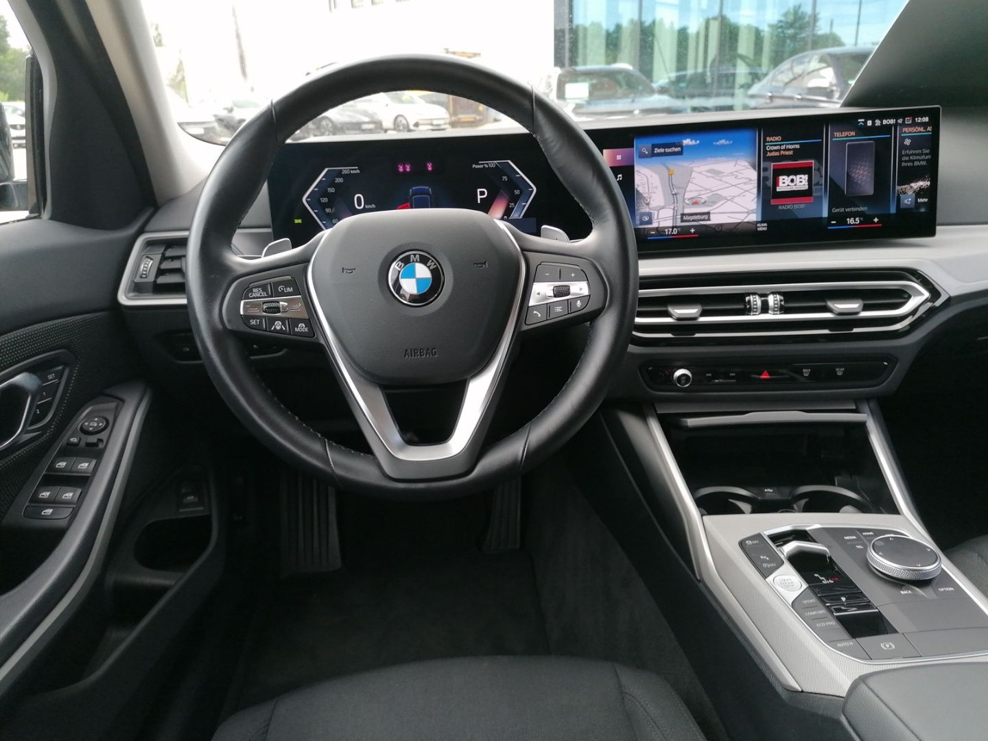 BMW 320 i Touring - Samsaru's Car Outlet