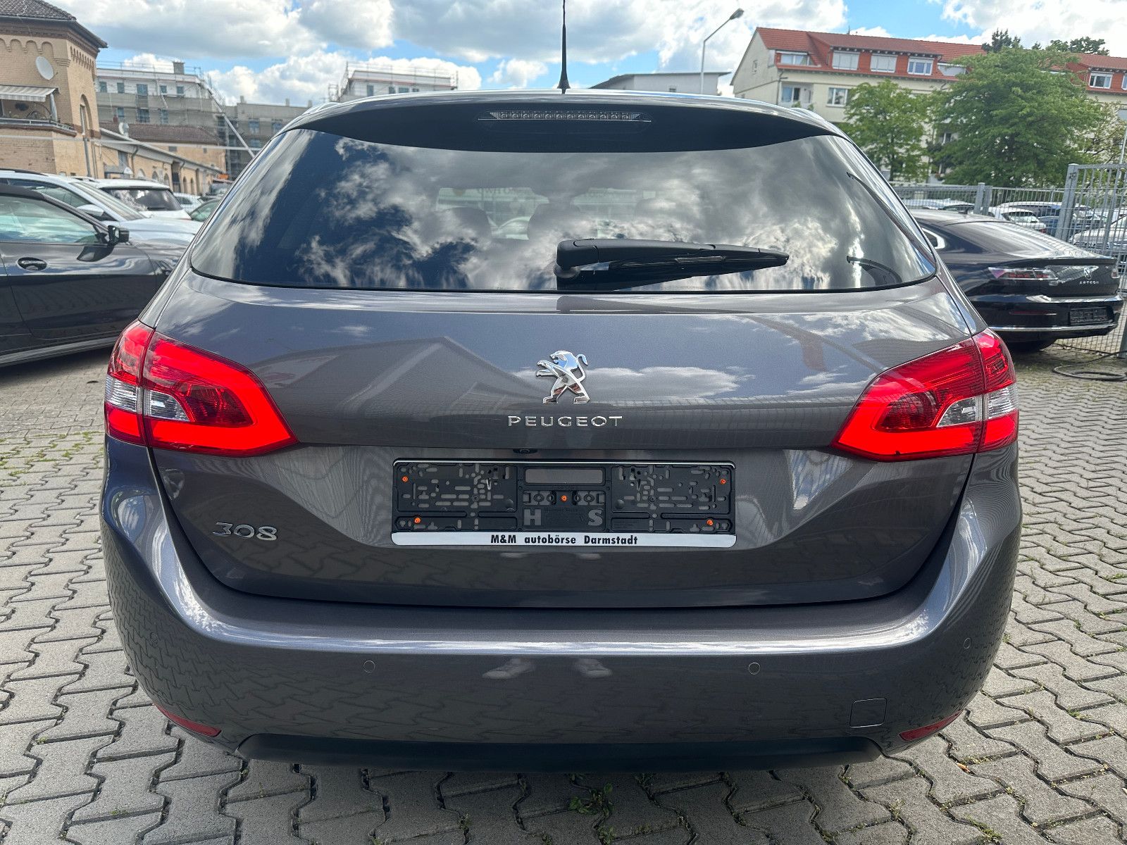 Peugeot 308 SW Allure - Samsaru's Car Outlet