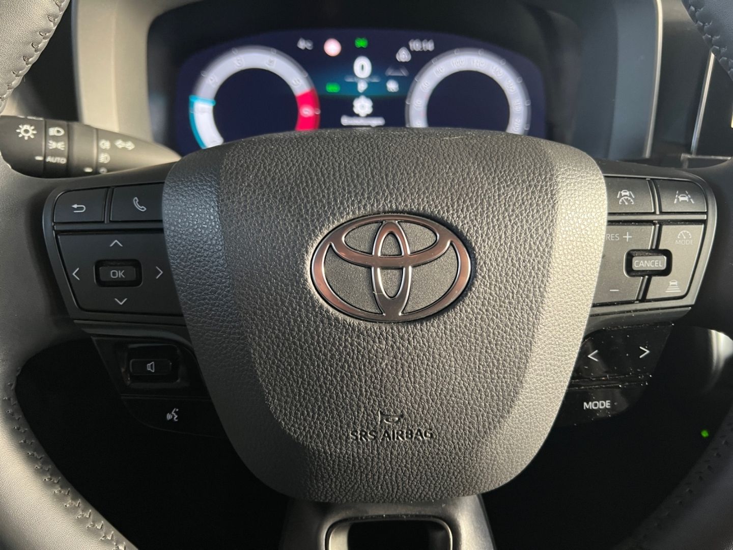 Toyota C-HR 1.8 Hybrid Team D *LED*el. Heck*SHZ*CAM*ACC