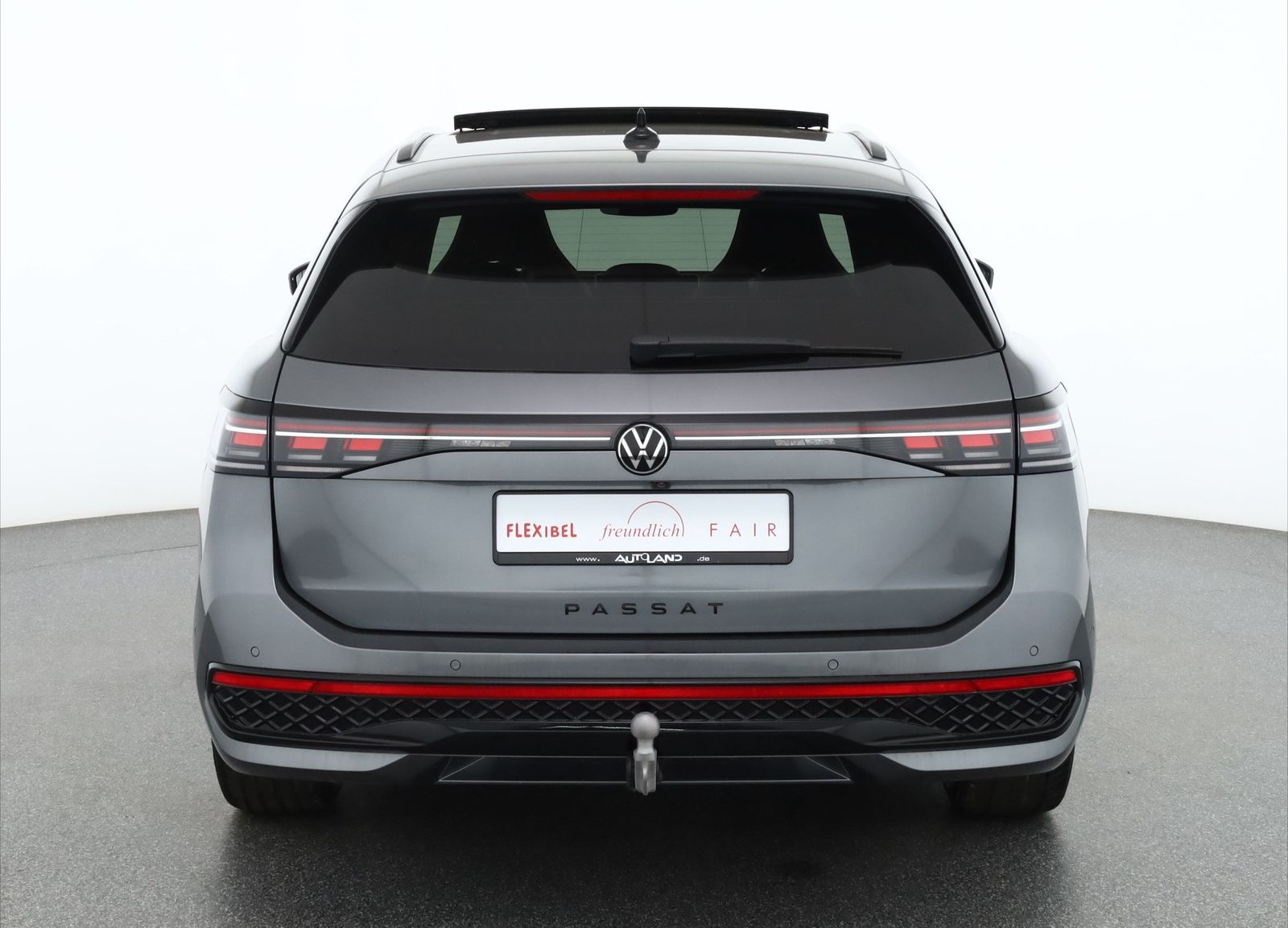 Volkswagen Passat Variant R-Line 2.0 TSI DSG Matrix Pano AH