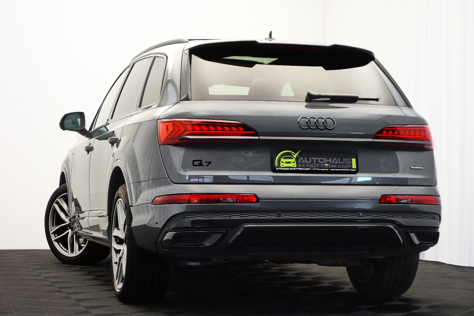 Audi Q7 50 TDI quattro S LINE BLACK+360°+PDACH+7SITZE