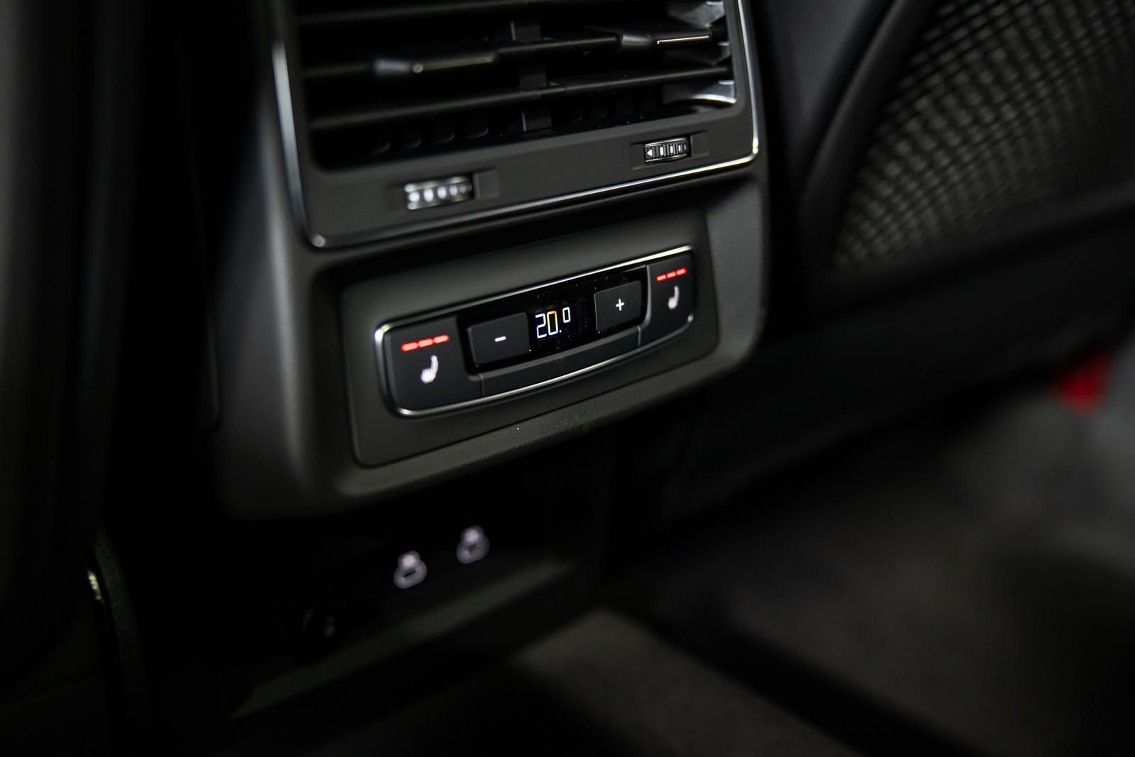 Audi Q7 60 TFSI e quattro S-line AHK PANO B&O MASSAGE