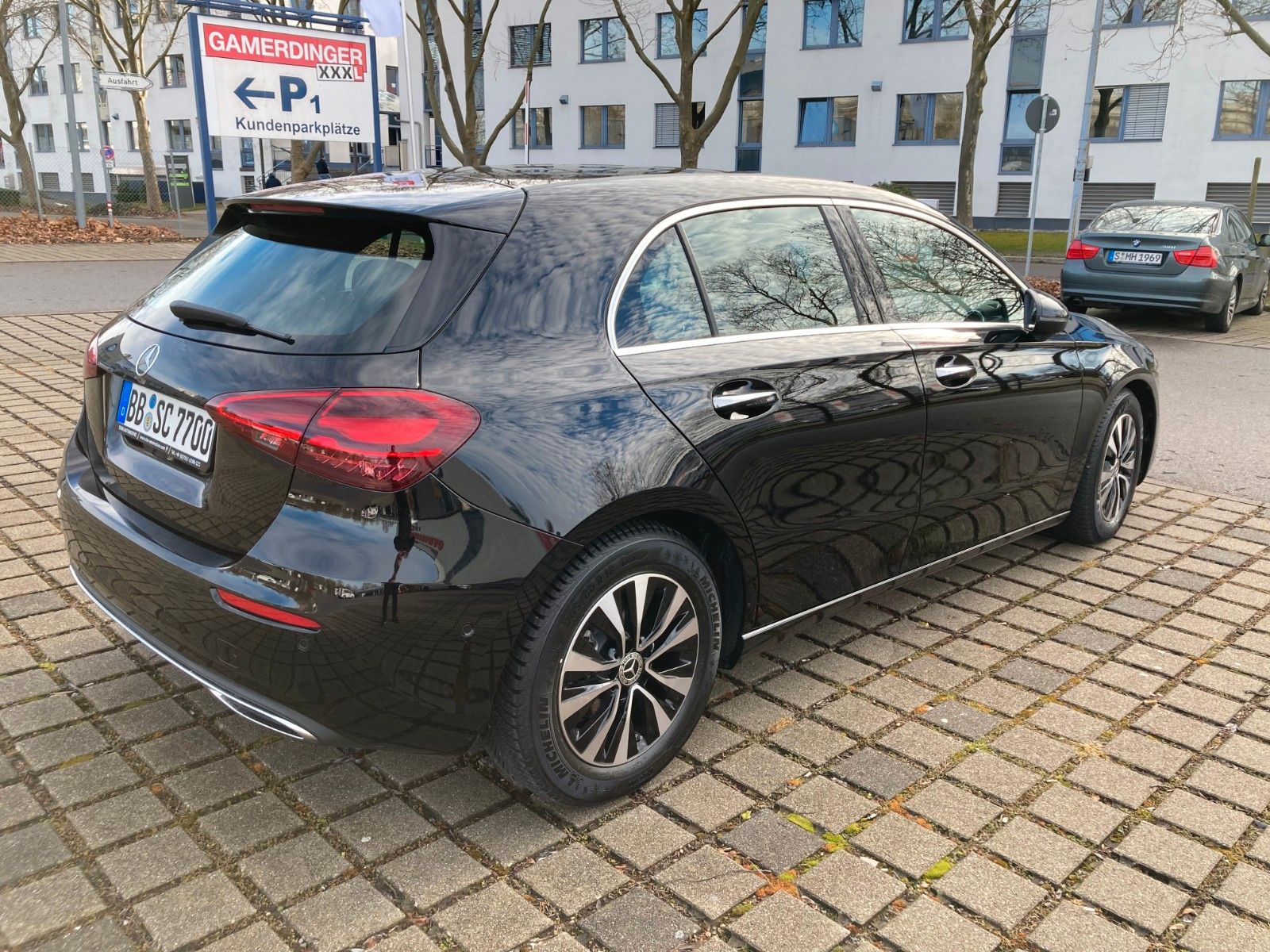 Mercedes-Benz A 180 - Samsaru's Car Outlet