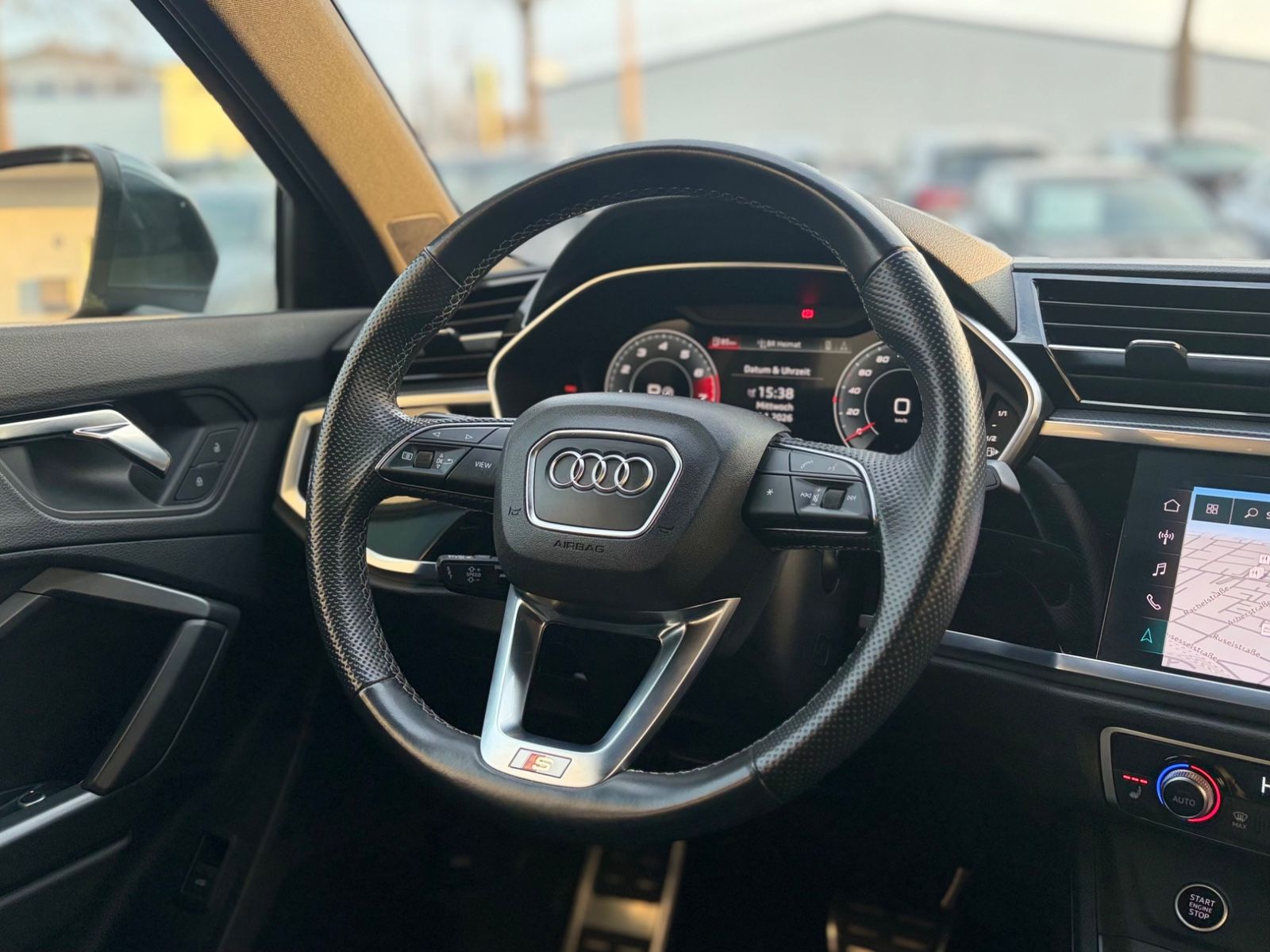 Audi Q3 40 TFSI quattro S line ACC Lane RFK ViCo