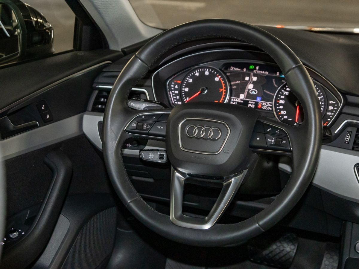 Audi A4 Avant 40 TFSI - Samsaru's Car Outlet