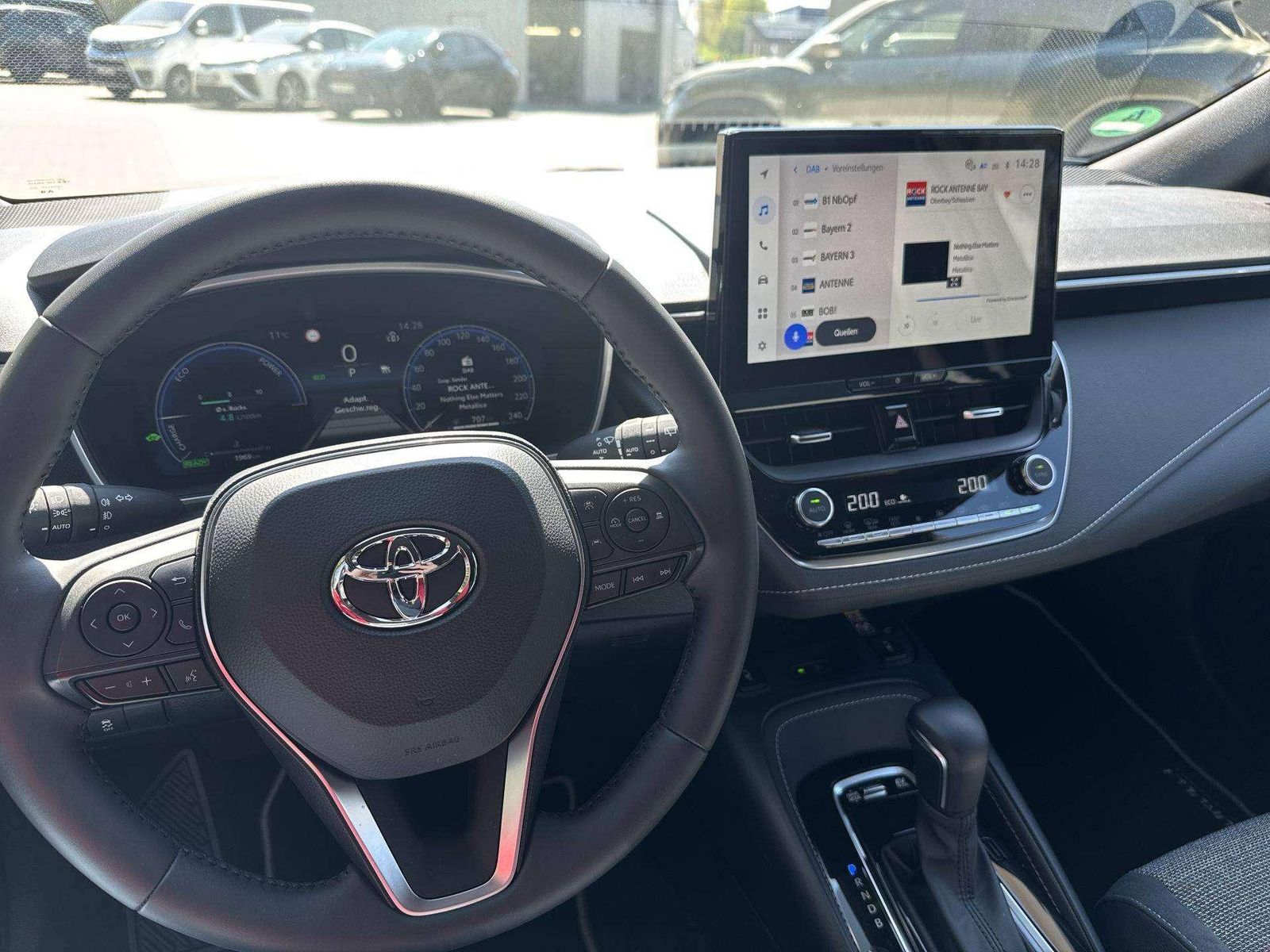 Toyota Corolla Hybrid Teamplayer /Navi/Shz/Rfk/DigiCo/T
