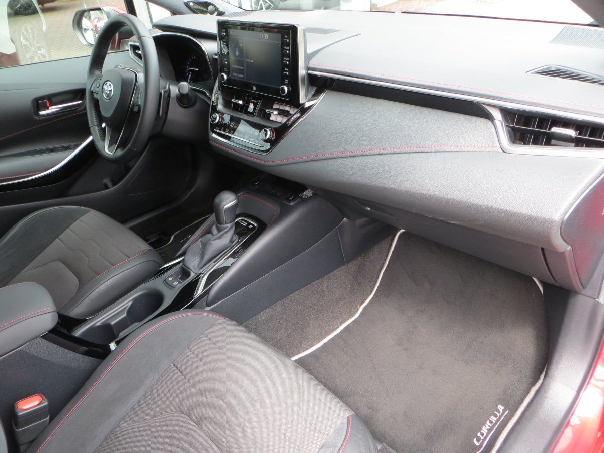 Toyota Corolla 2.0 Hybrid Lounge - Samsaru's Car Outlet