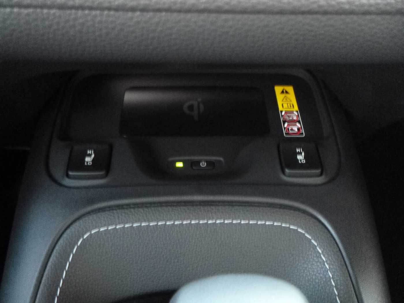 Toyota Corolla - 2.0 Hybrid Style  - Navi, PDC, KEY