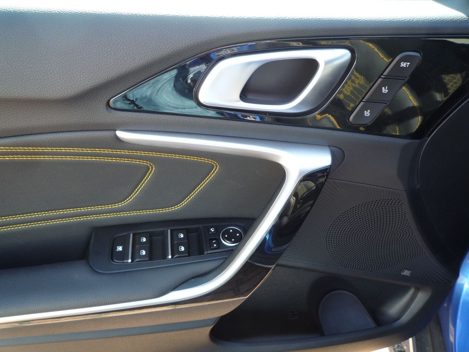 Kia XCeed Xdition - Samsaru's Car Outlet