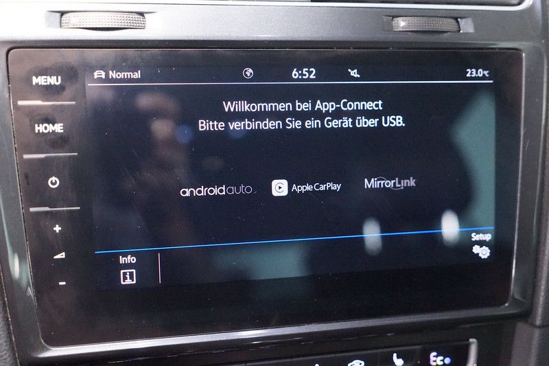 Volkswagen Golf 36 kWh Elektro - Samsaru's Car Outlet