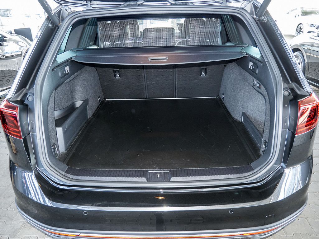 Volkswagen Passat Variant Alltrack 2,0 l TSI 4M DSG AHK ACC