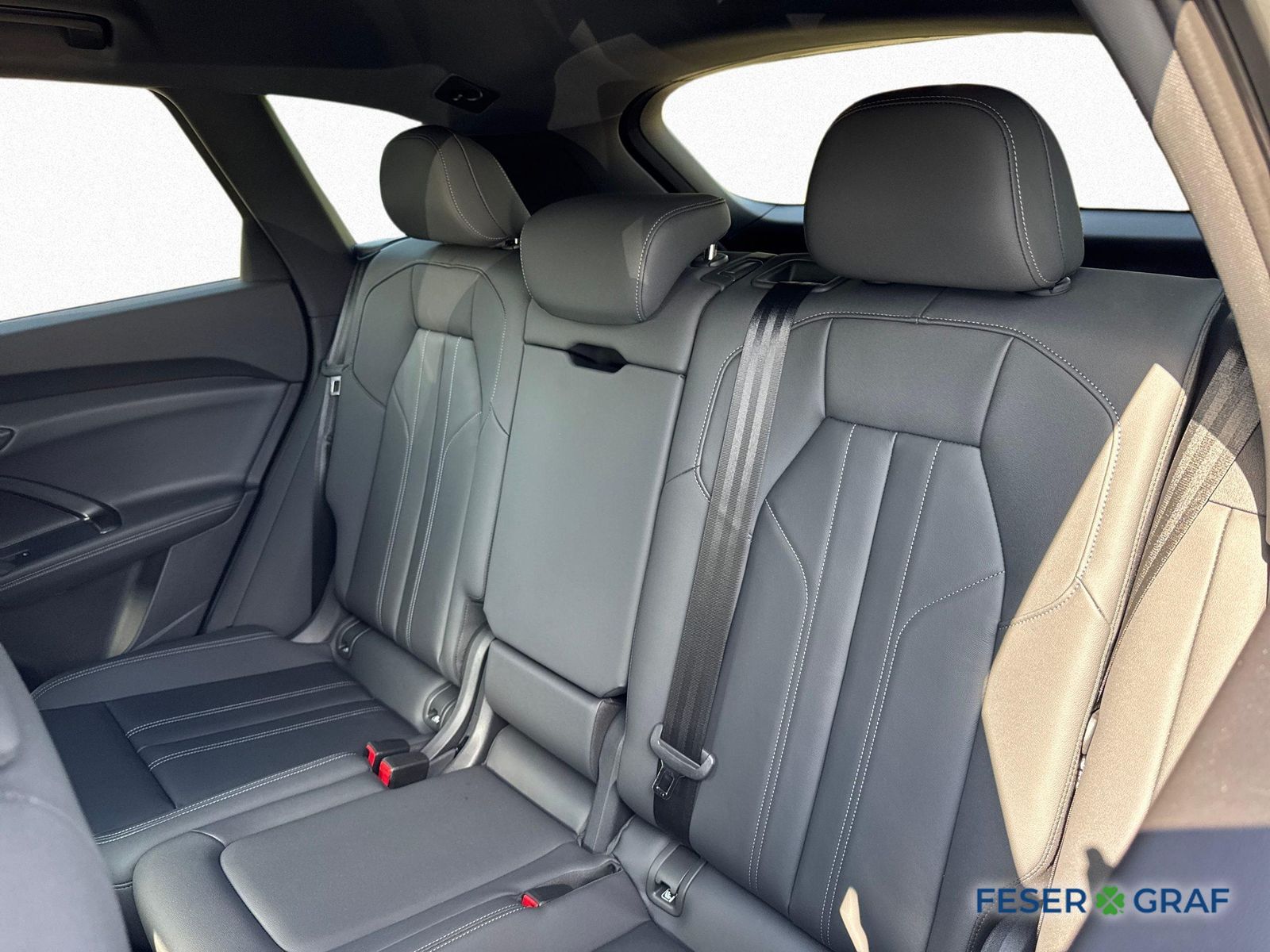 Audi Q5 40 TDI quattro S line - Samsaru's Car Outlet