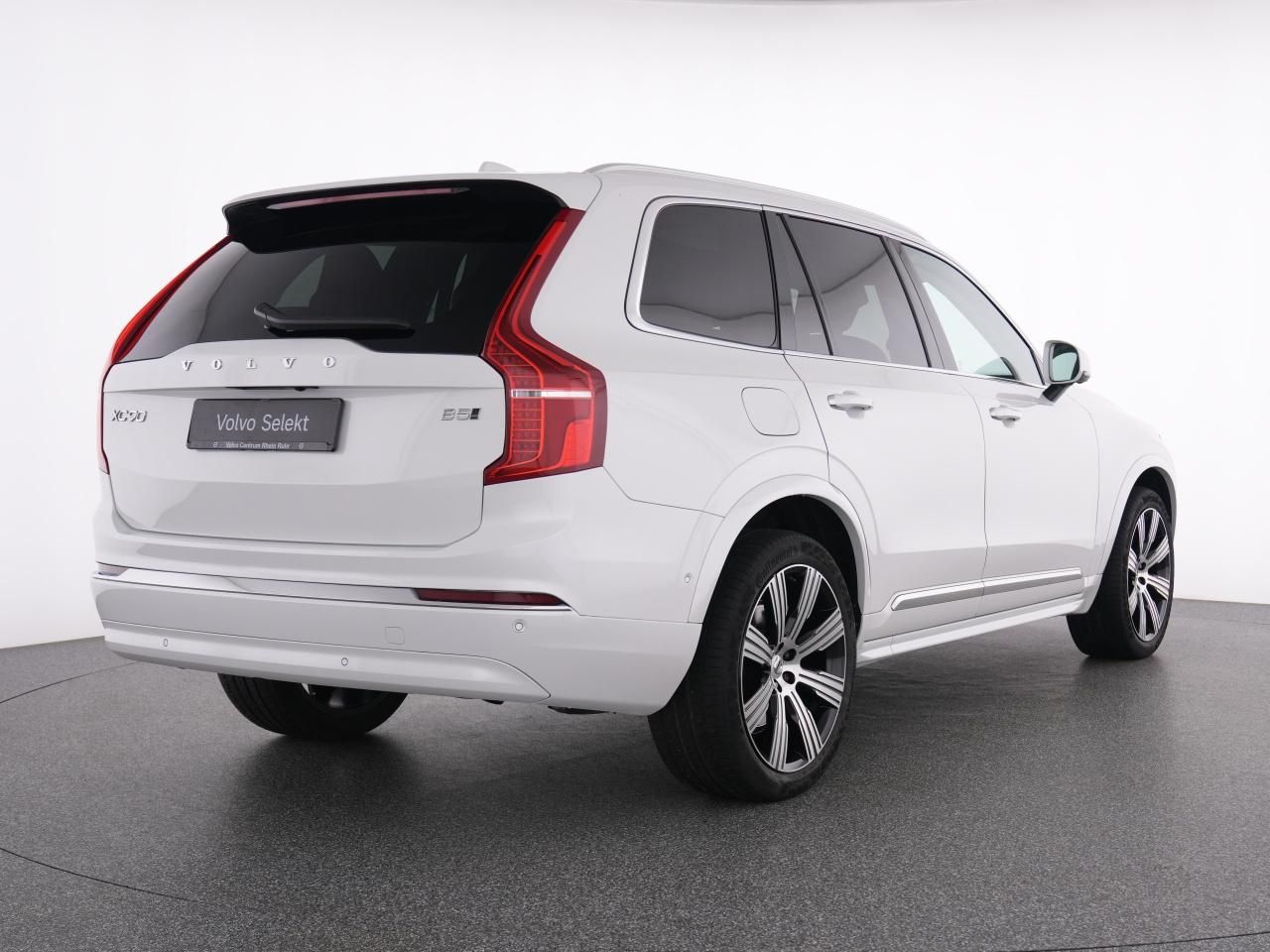 Volvo XC90 B5 AWD ULTIMATE BRIGHT AHK+STANDHZ+LM+