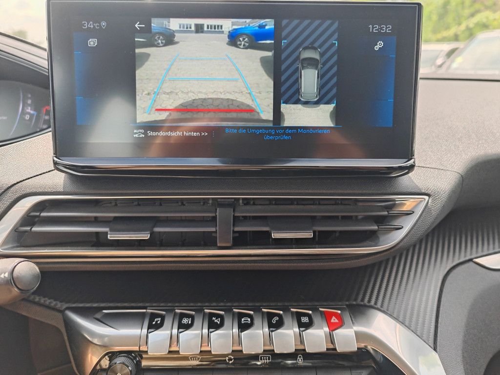 Peugeot 3008 PureTech 130 EAT8 - Samsaru's Car Outlet