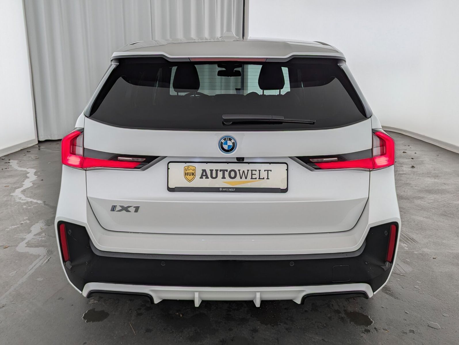 BMW iX1 xDrive30 xDrive M Sport - Samsaru's Car Outlet