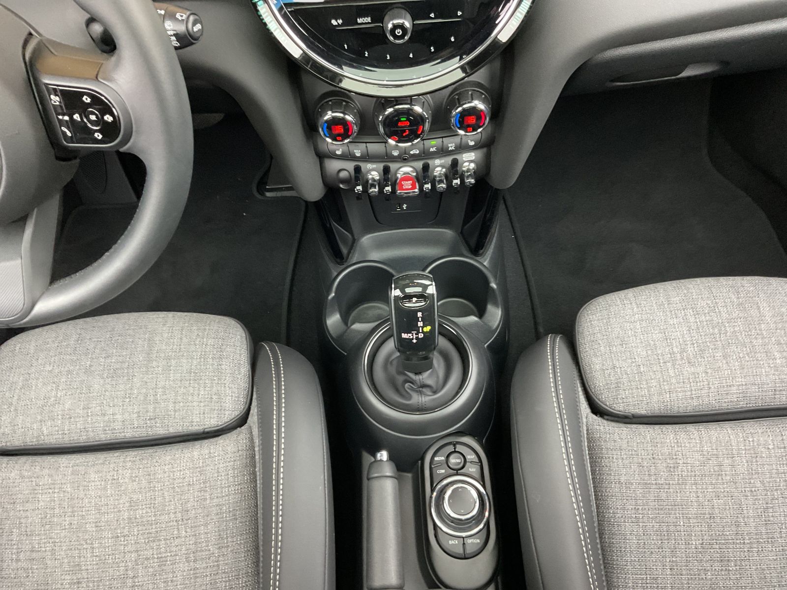 MINI One - Samsaru's Car Outlet
