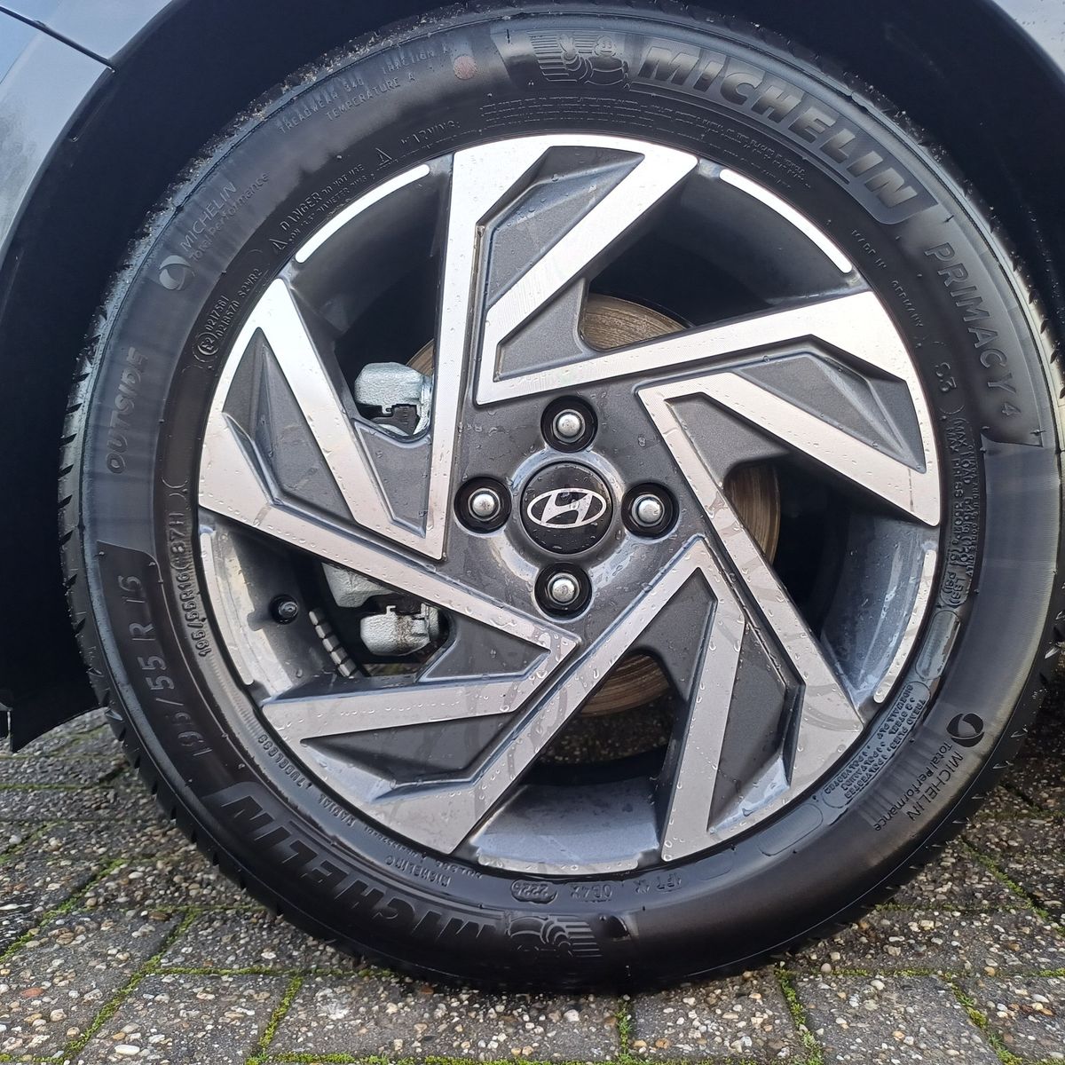 Hyundai i20 1.0T-GDi DCT TREND+ LED NAVI ACC WINTERP 16"