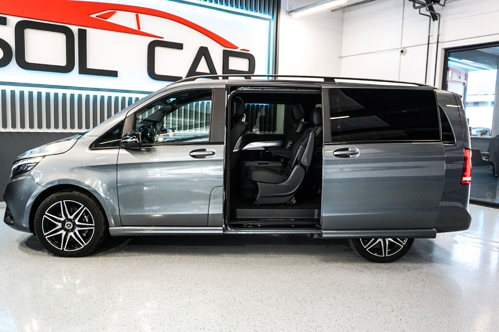 Mercedes-Benz V 300 4MATIC AVANTGARDE - Samsaru's Car Outlet