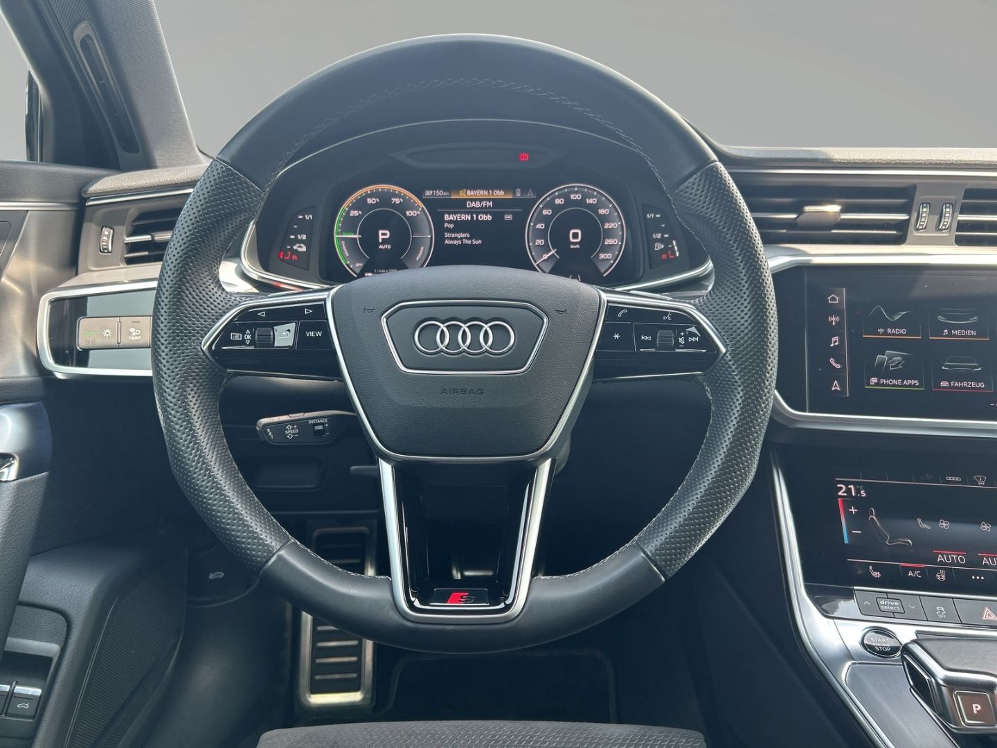 Audi A6 Avant 55 TFSI e sport qu - Samsaru's Car Outlet