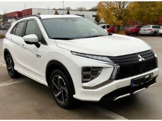 Mitsubishi Eclipse Cross Plus Select Black Hybrid 4WD 2.4 M