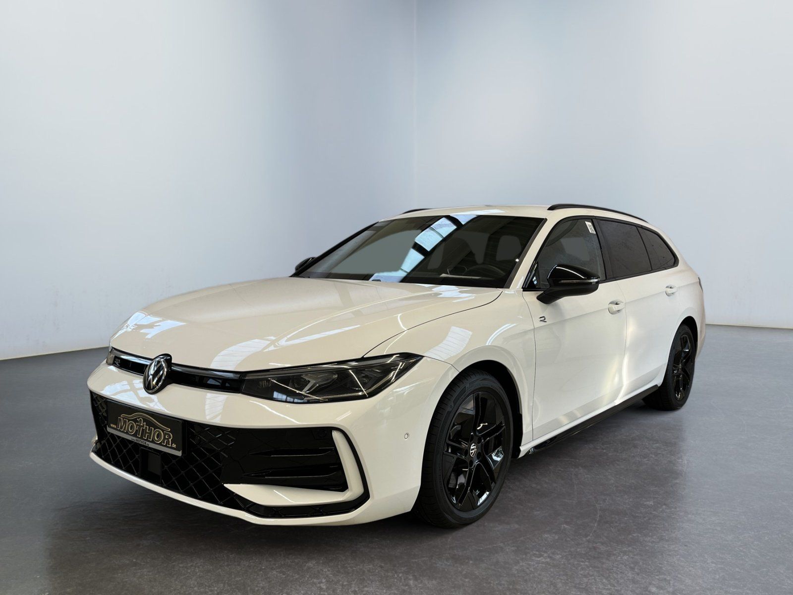 Volkswagen Passat Variant R-Line 2.0 TDI DSG 4Motion AHK DC