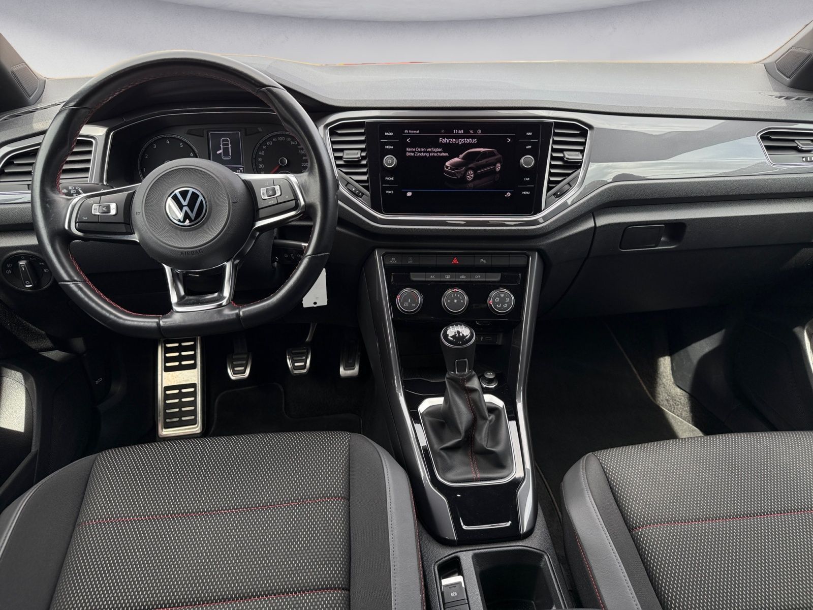 Volkswagen T-Roc 1.5 TSI ACT Sport - Samsaru's Car Outlet