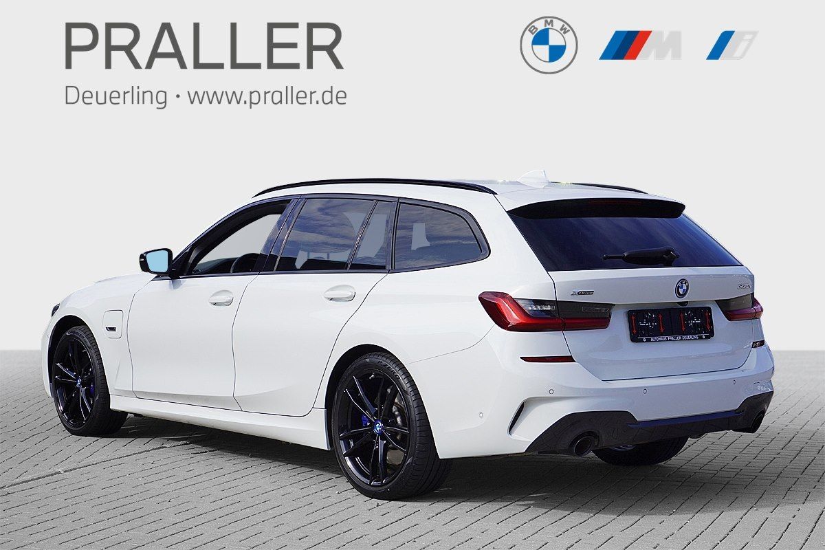BMW 330e xDrive Touring M Sport - Samsaru's Car Outlet