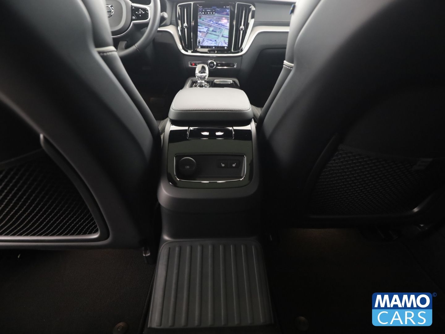 Volvo V60 T6 Recharge AWD Ultra Dark Plug-In Hybrid