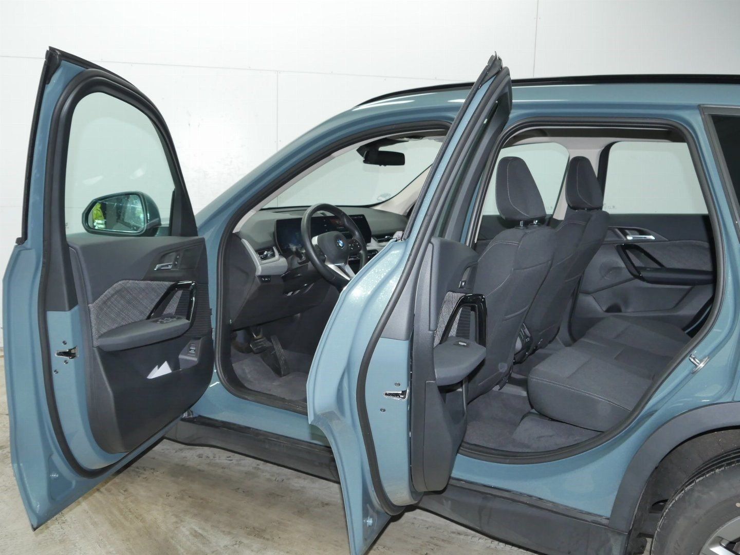 BMW X1 xDrive20d - Samsaru's Car Outlet