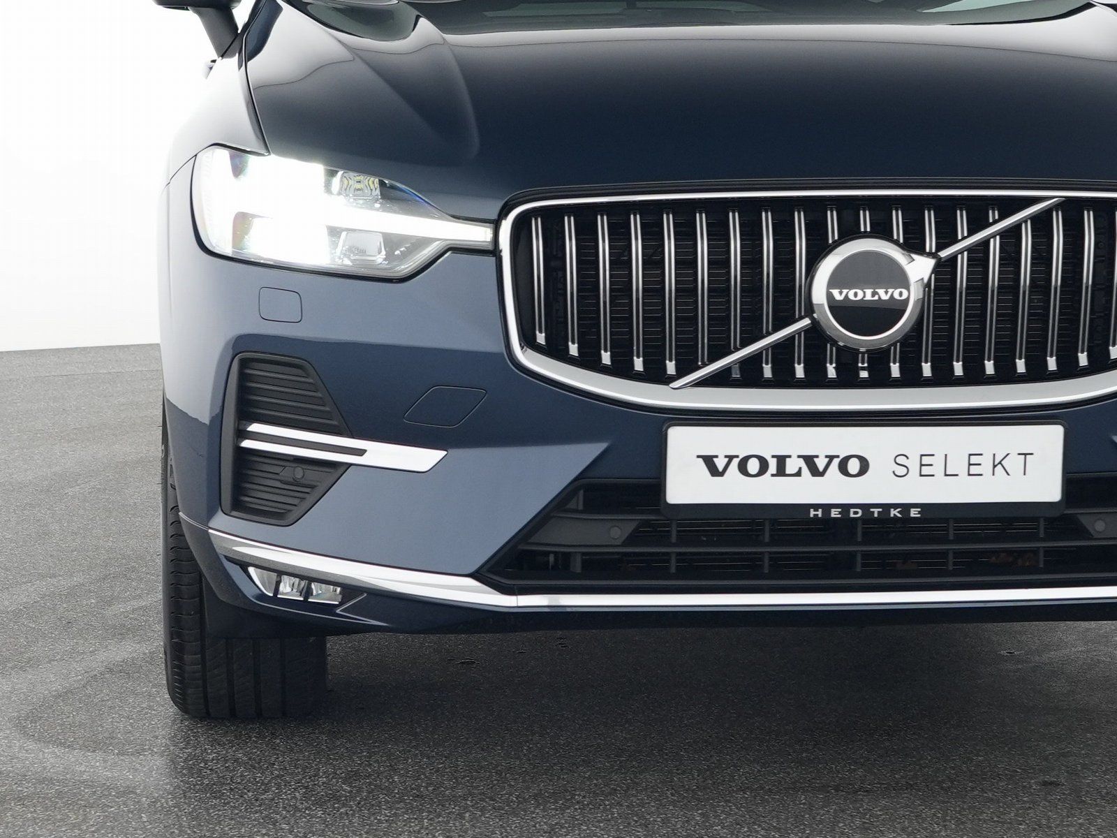 Volvo XC60 B5 AWD Ultimate Bright SONDERFINANZ: 1,99%*