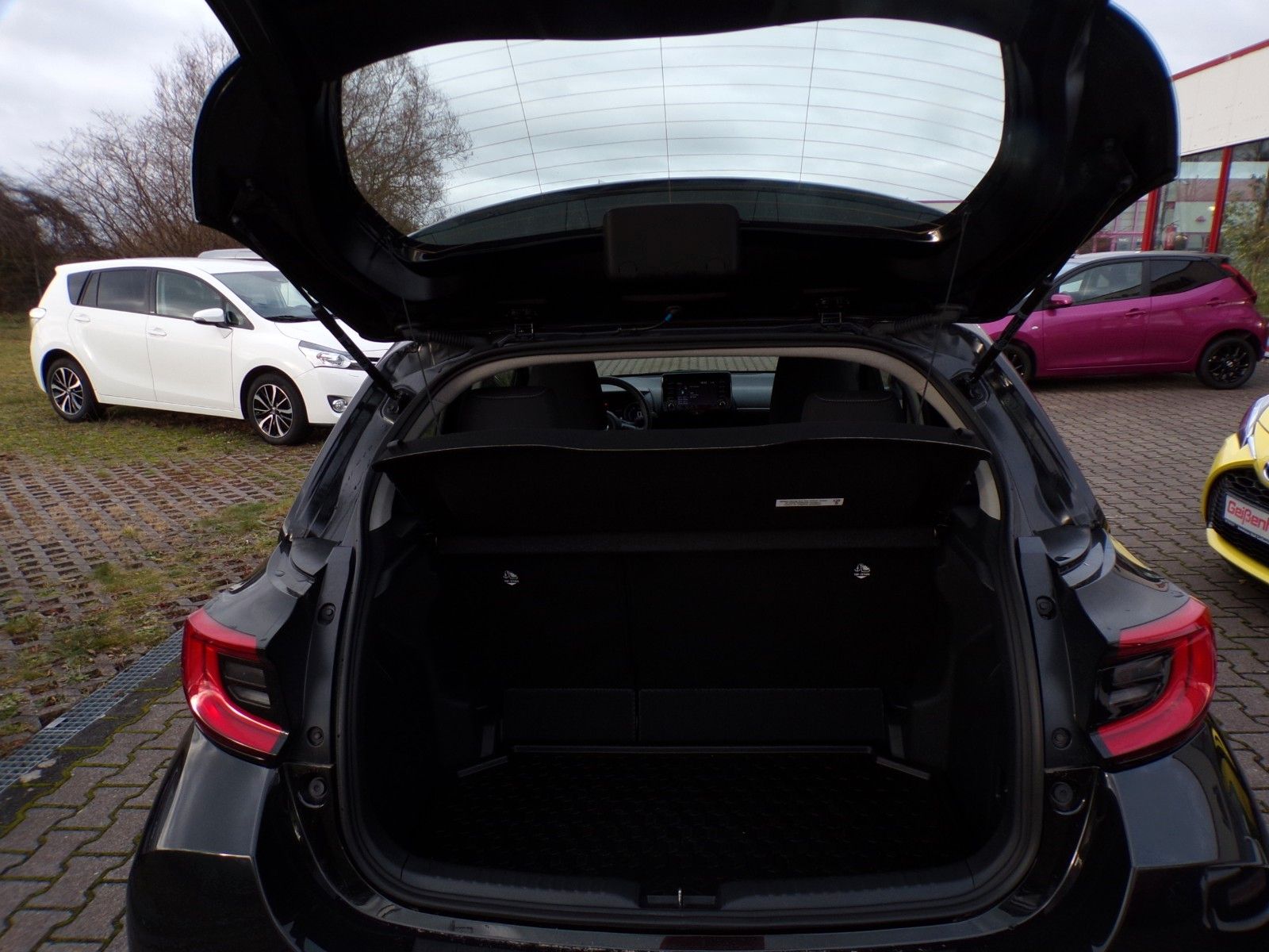 Toyota Yaris Hybrid Team Deutschland Sitzheizung