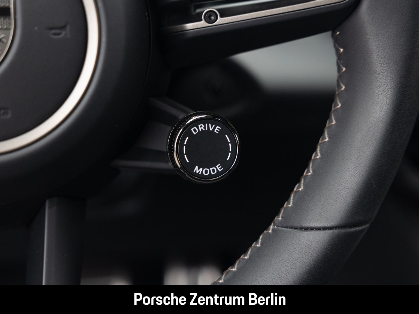 Porsche Macan Turbo HA-Lenkung Surround View 21-Zoll
