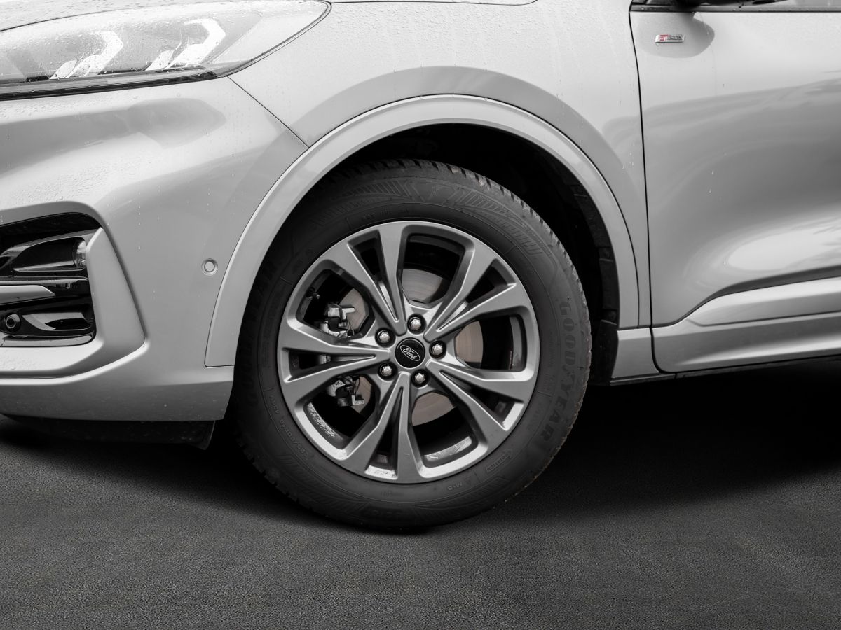 Ford Kuga ST-Line X 1.5 EB - Samsaru's Car Outlet